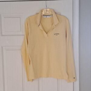 Hilfiger Jeans vintage yellow collared pull over shirt. Size M.